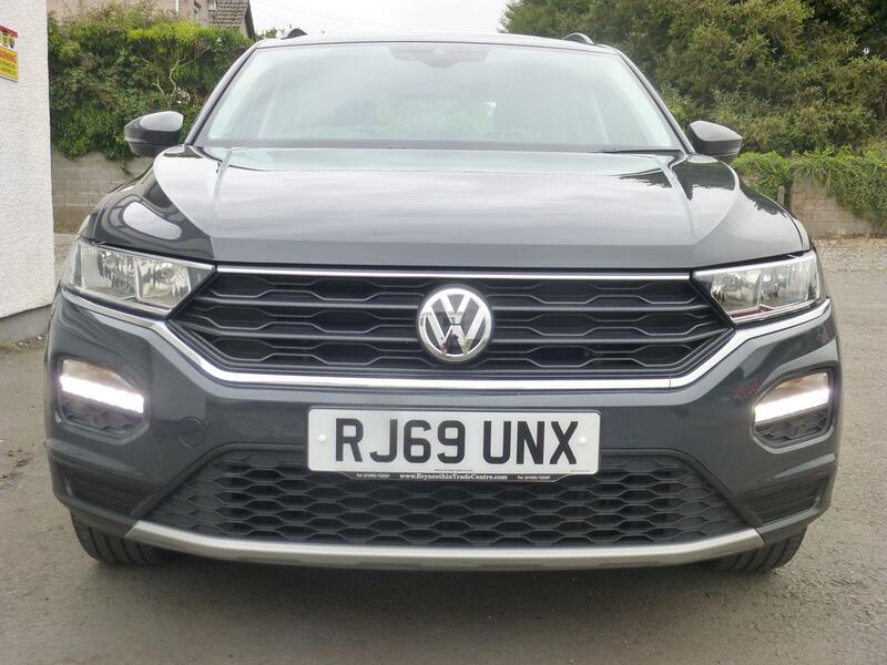 VOLKSWAGEN T-ROC