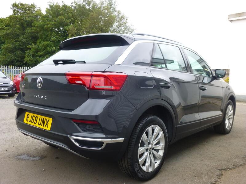 VOLKSWAGEN T-ROC