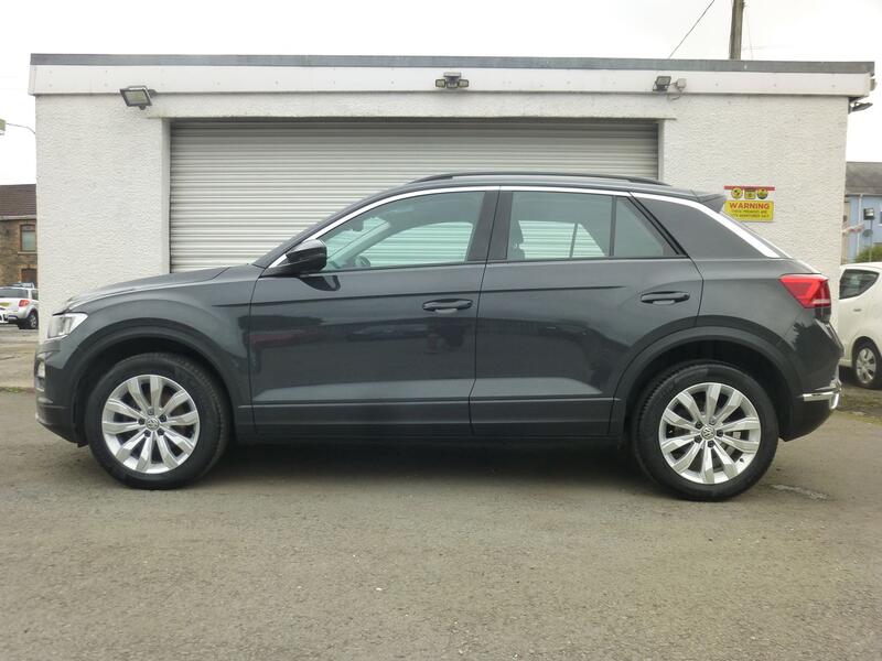 VOLKSWAGEN T-ROC
