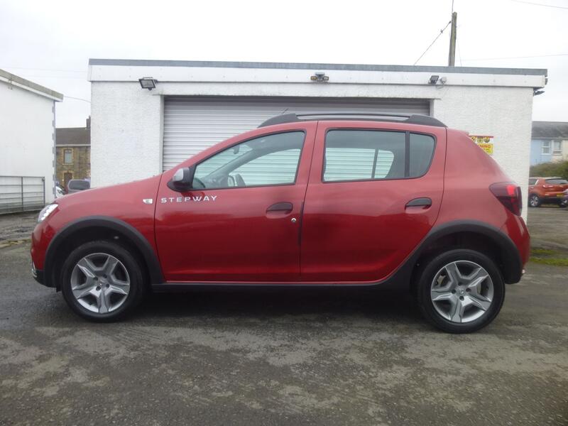 View DACIA SANDERO STEPWAY 0.9 Stepway Ambiance TCe 90 CrossOver+Euro6+Ulez Compliant