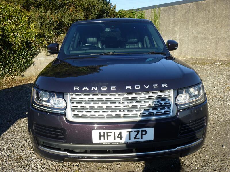 View LAND ROVER RANGE ROVER 3.0 TD V6 254 BHP VOGUE EDITION 8SPD AUTO/TIP EUR0 5