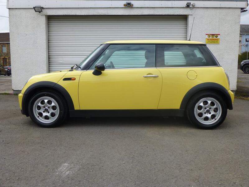 View MINI HATCH ONE 1 EDITION 57,000 MILES LAST OWNER HAD IT 18 YEARS
