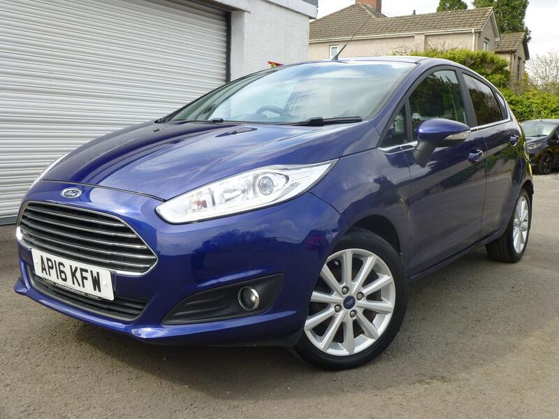 View FORD FIESTA 1.5 TDCi TITANIUM EDITION EURO 6 ULEZ COMPLIANT