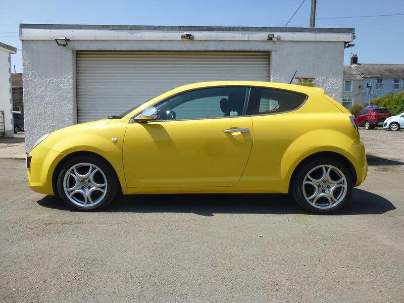 View ALFA ROMEO MITO MiTo 1.4 TB MULTIAIR 135 BHP DISTINCTIVE EDITION EURO5 ULEZ COMPLIANT 