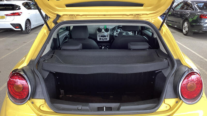 View ALFA ROMEO MITO MiTo 1.4 TB MULTIAIR 135 BHP DISTINCTIVE EDITION EURO5 ULEZ COMPLIANT 