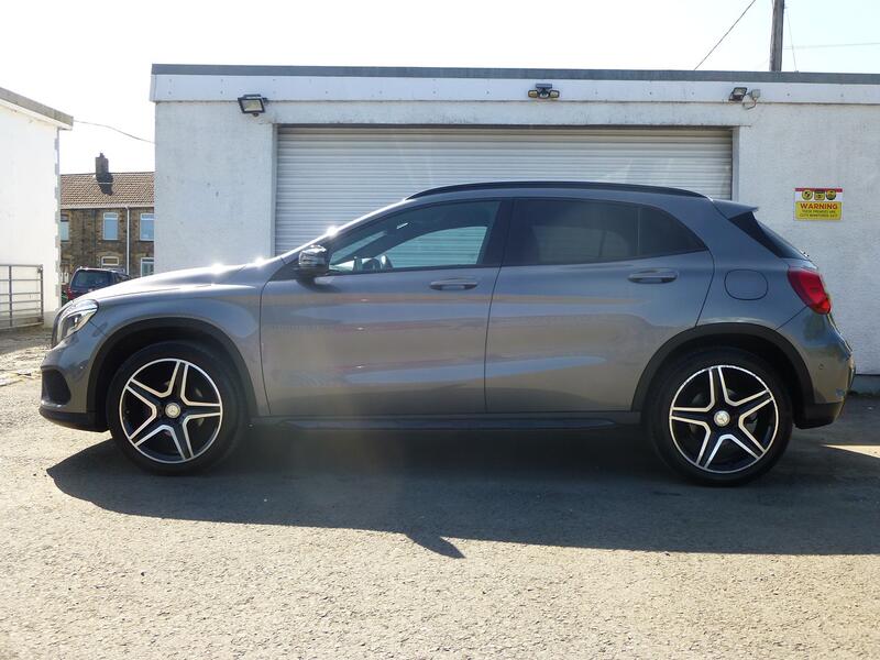 View MERCEDES-BENZ GLA CLASS GLA 200d 134 BHP 4MATIC AMG LINE PREMIUM 7 SPD DCT AUTO TRANSMISSION EURO 6 ULEZ