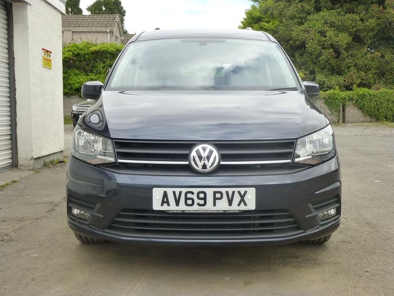 View VOLKSWAGEN CADDY MAXI LIFE 2.0 TDI 7 SEATER DSG AUTOMATIC EURO 6 ULEZ COMPLIANT  MPV