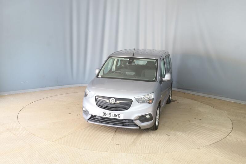 View VAUXHALL COMBO LIFE 1.2 TURBO ENERGY EDITION 7 SEATER MPV EURO6 ULEZ COMPLIANT
