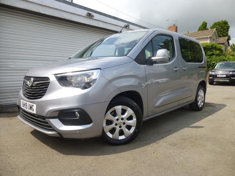 View VAUXHALL COMBO LIFE 1.2 TURBO ENERGY EDITION 7 SEATER MPV EURO6 ULEZ COMPLIANT