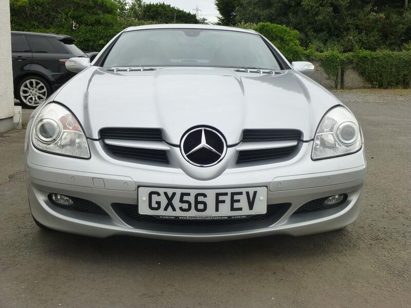 View MERCEDES-BENZ SLK SLK 200 KOMPRESSOR AUTOMATIC ROADSTER CONVERTIBLE