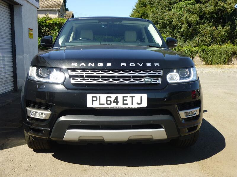 View LAND ROVER RANGE ROVER SPORT 3.0 SDV6 302 BHP HSE 4WD 8SPD AUTOMATIC EURO 5  SUV