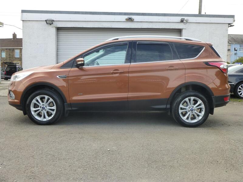 View FORD KUGA 2.0 TDCi 180 BHP AWD TITANIUM EDITION £35 R/TAX  EURO6 ULEZ POWERSHIFT AUTOMATIC SUV