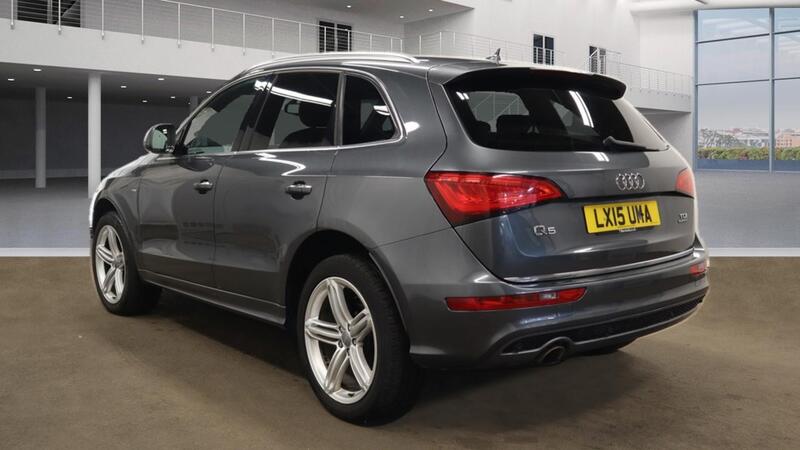 View AUDI Q5 2.0 TDI 177 BHP S LINE PLUS QUATTRO 7 SPD S TRONIC