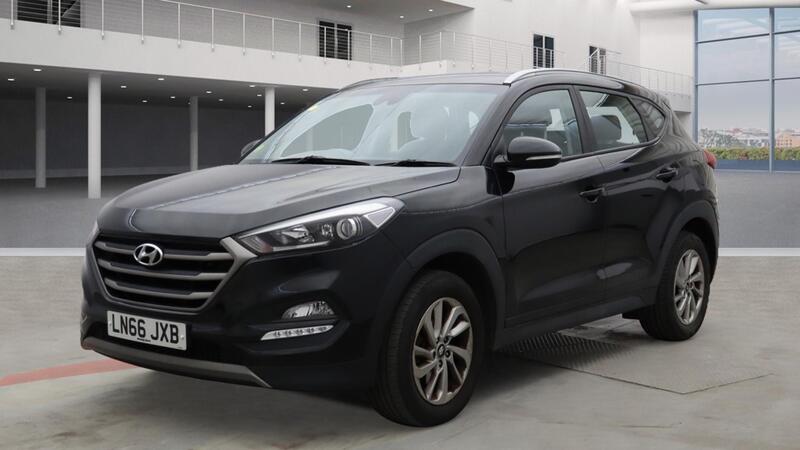 View HYUNDAI TUCSON 1.7 CRDi BLUE DRIVE SE EDITION EURO 6 ULEZ COMPLIANT