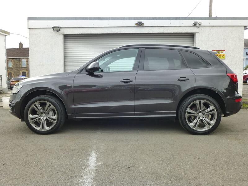 View AUDI Q5 2.0 TDI 190 BHP QUATTRO S LINE PLUS S-TRONIC EURO6 ULEZ COMPLIANT SUV